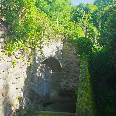 Serra-vernet Del Roser, Plain-pied De Charme, Village Historique *